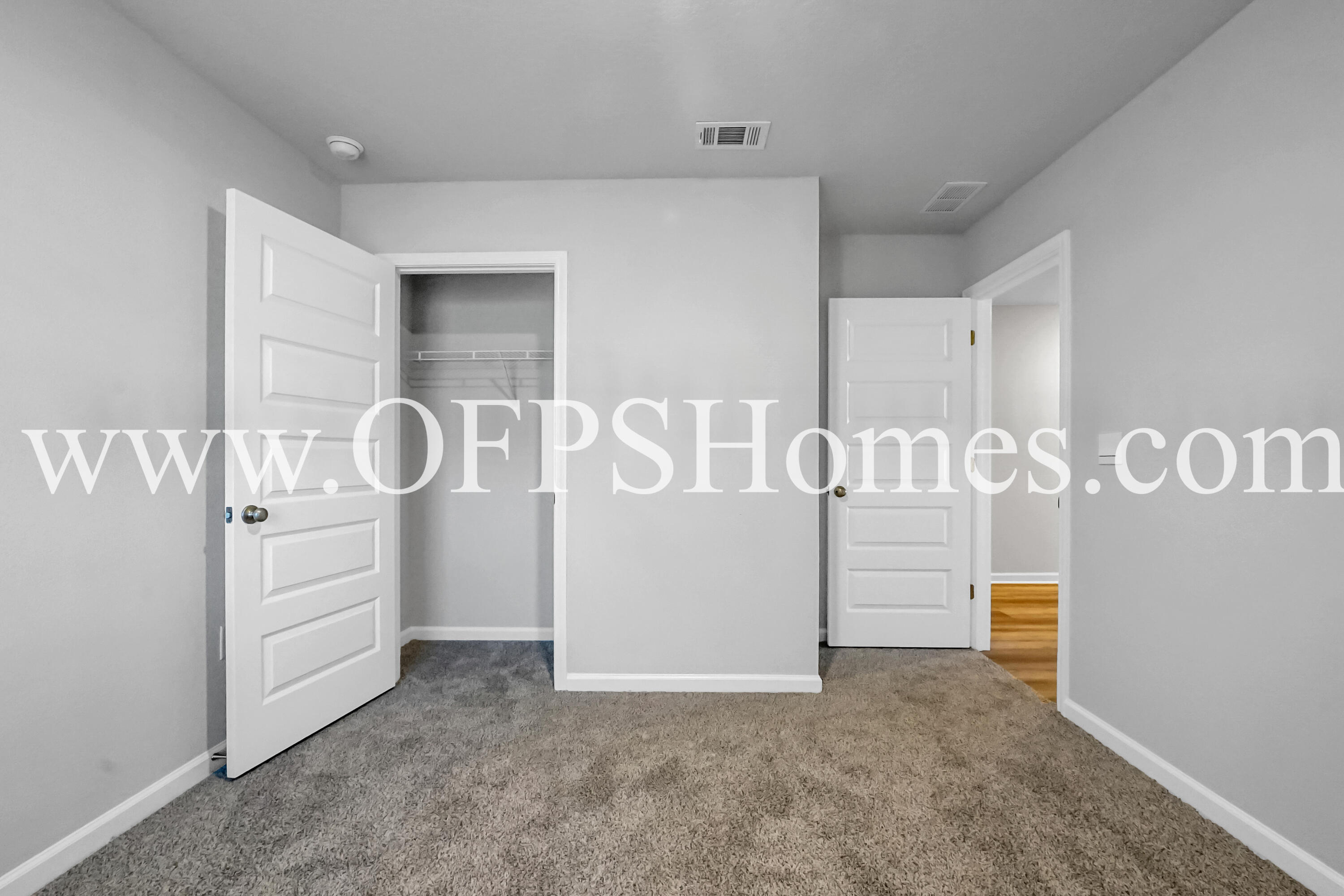 SILVER LAKE VILLAGE - Residential Lease