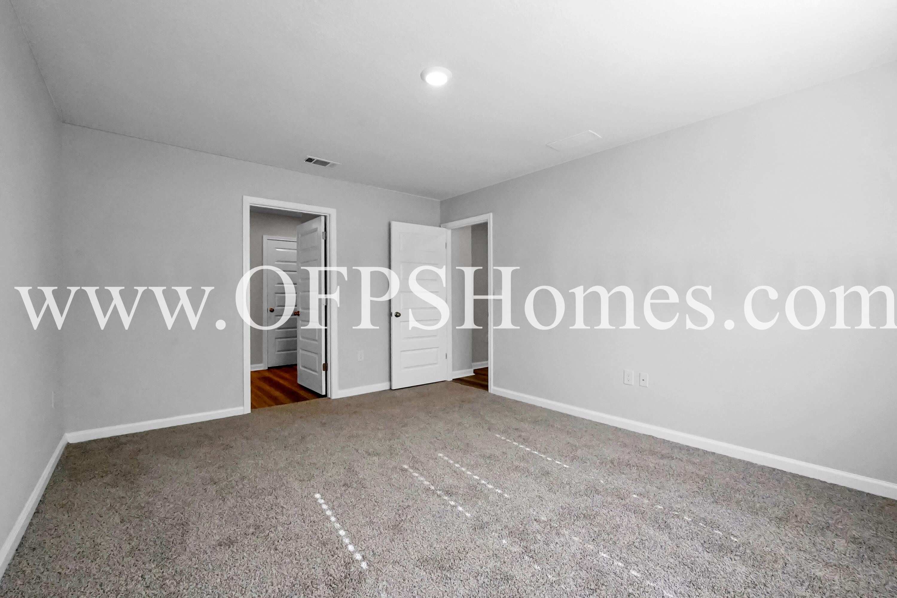 SILVER LAKE VILLAGE - Residential Lease