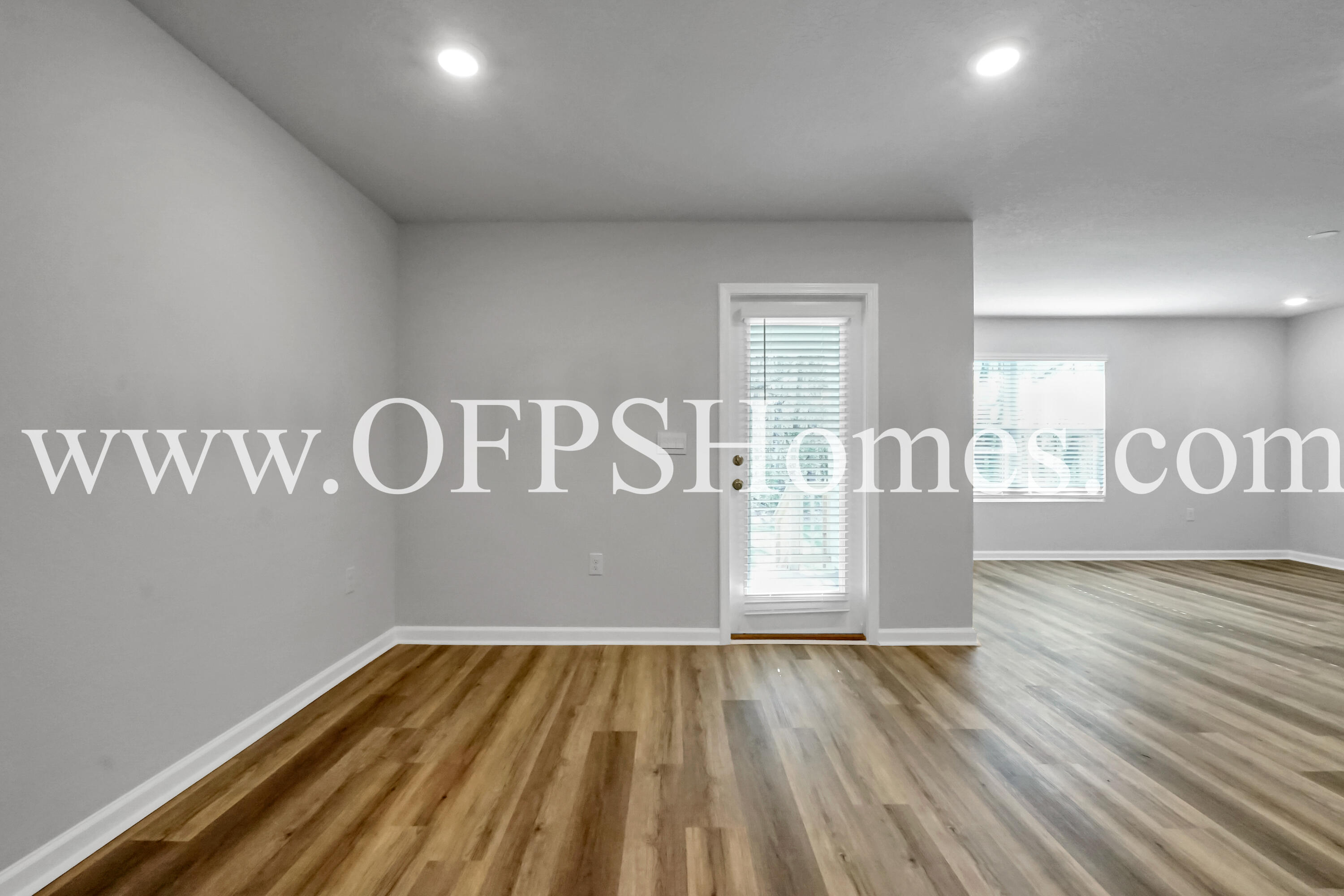 SILVER LAKE VILLAGE - Residential Lease