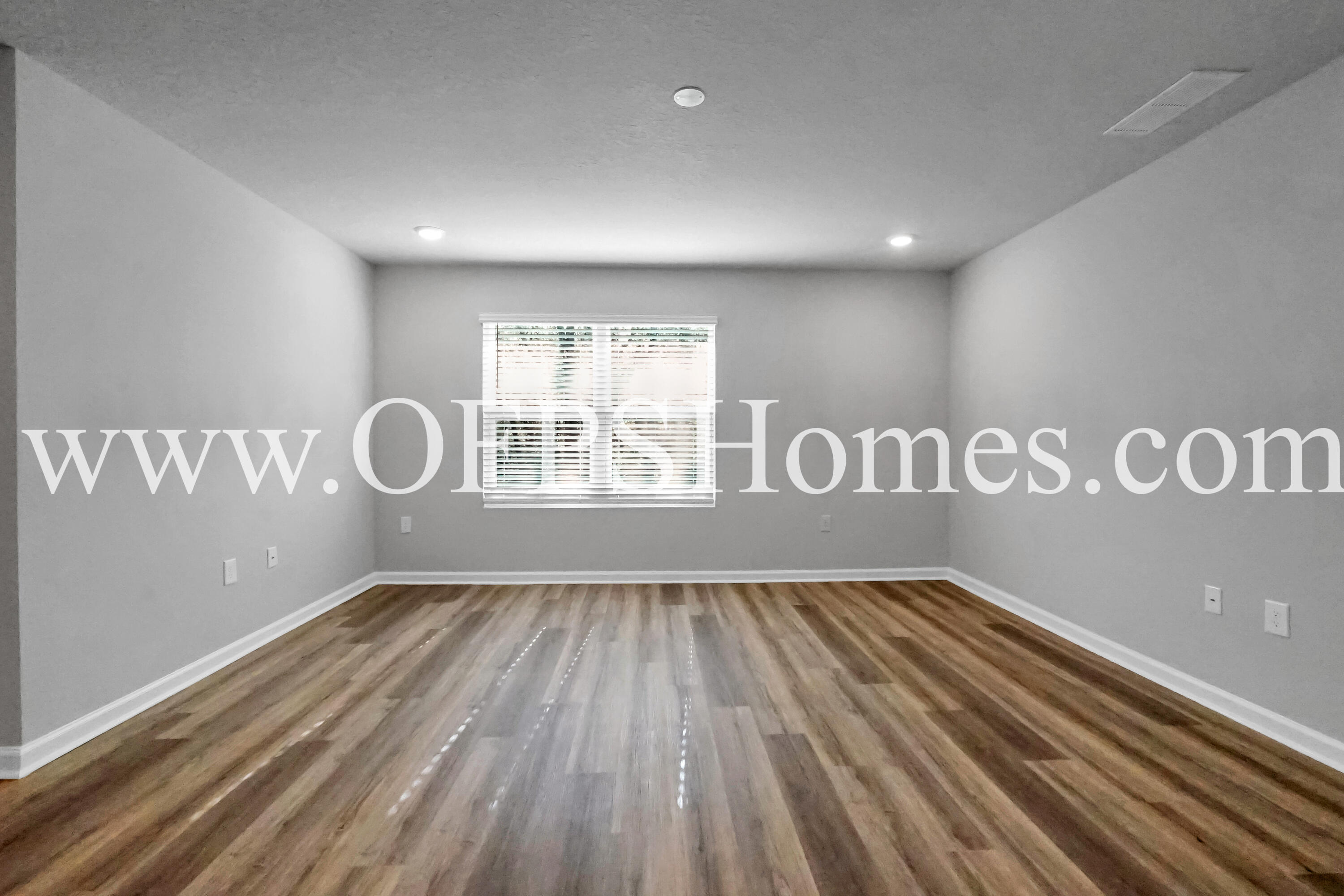 SILVER LAKE VILLAGE - Residential Lease