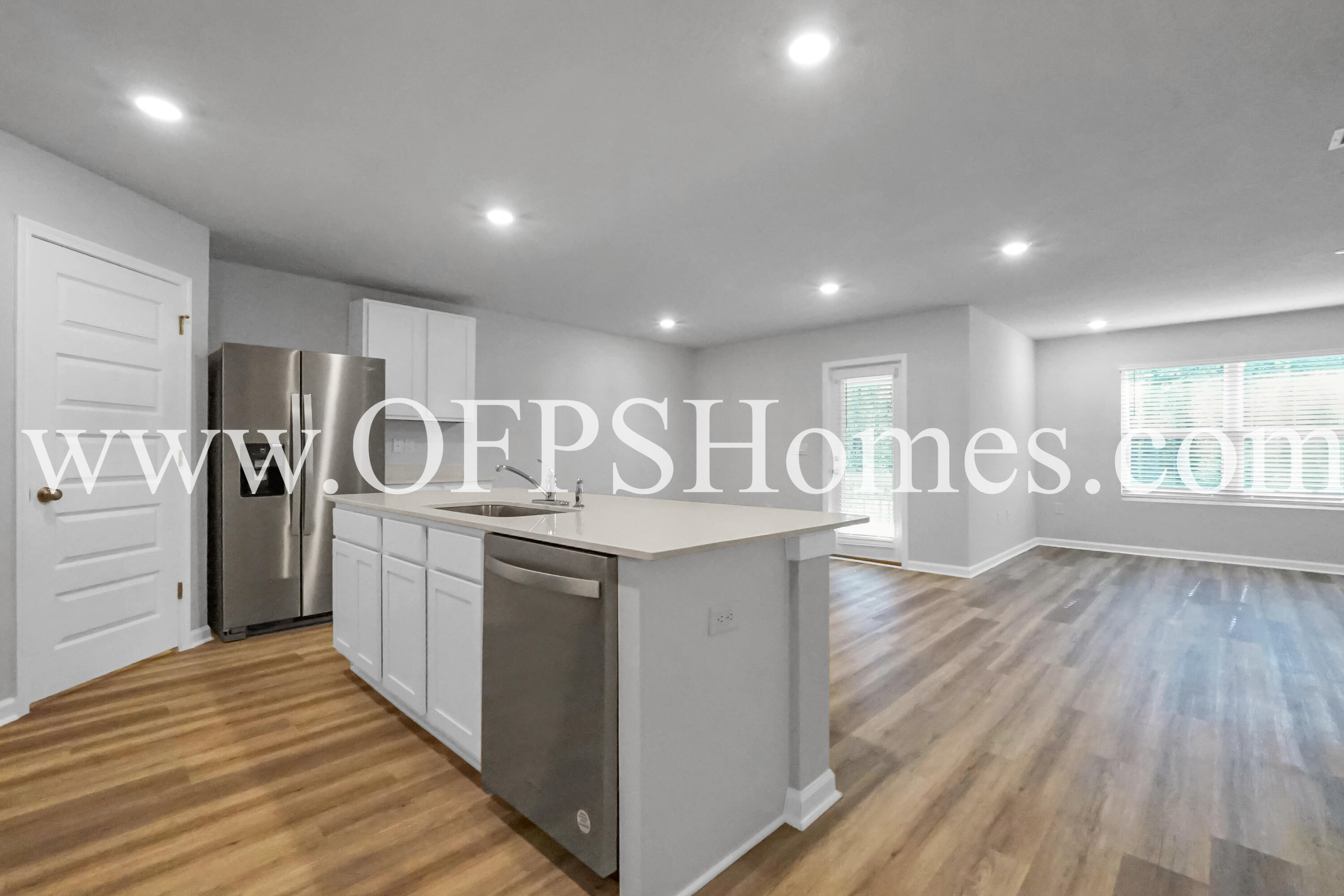 SILVER LAKE VILLAGE - Residential Lease