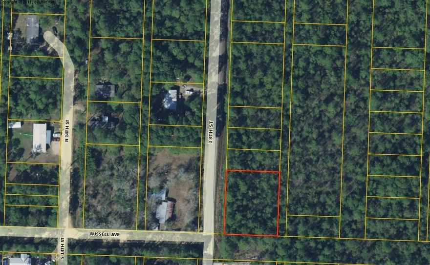 Lots 13,14 AND 15!! Just under a Half Acre, this LARGE property is located on 13th street, home to the proposed Historic Santa Rosa Beach Landing & Marina! Build your private estate OR for investors, heres's your opportunity to build on 13th street, soon to be a hot spot! Property on this street is being sold! No HOA's here, take your time and build your dream home! This location is perfect for anyone who loves to boat, fish or live that Bay Life. The north Santa Rosa Beach area is a local favorite. Enjoy everything the Bay offers while being so close to our world famous beaches, shopping and delicious restaurants!! This one will not last long!
For more info on the 13th street Marina http://www.historicsantarosalanding.com/