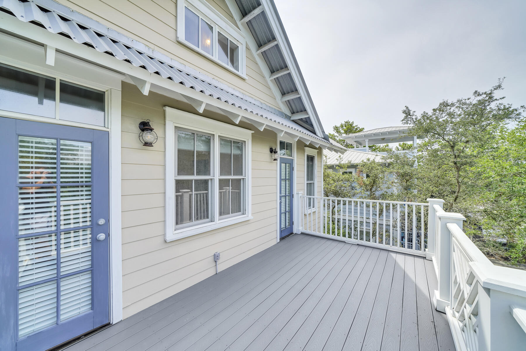 SUMMER'S EDGE - Residential