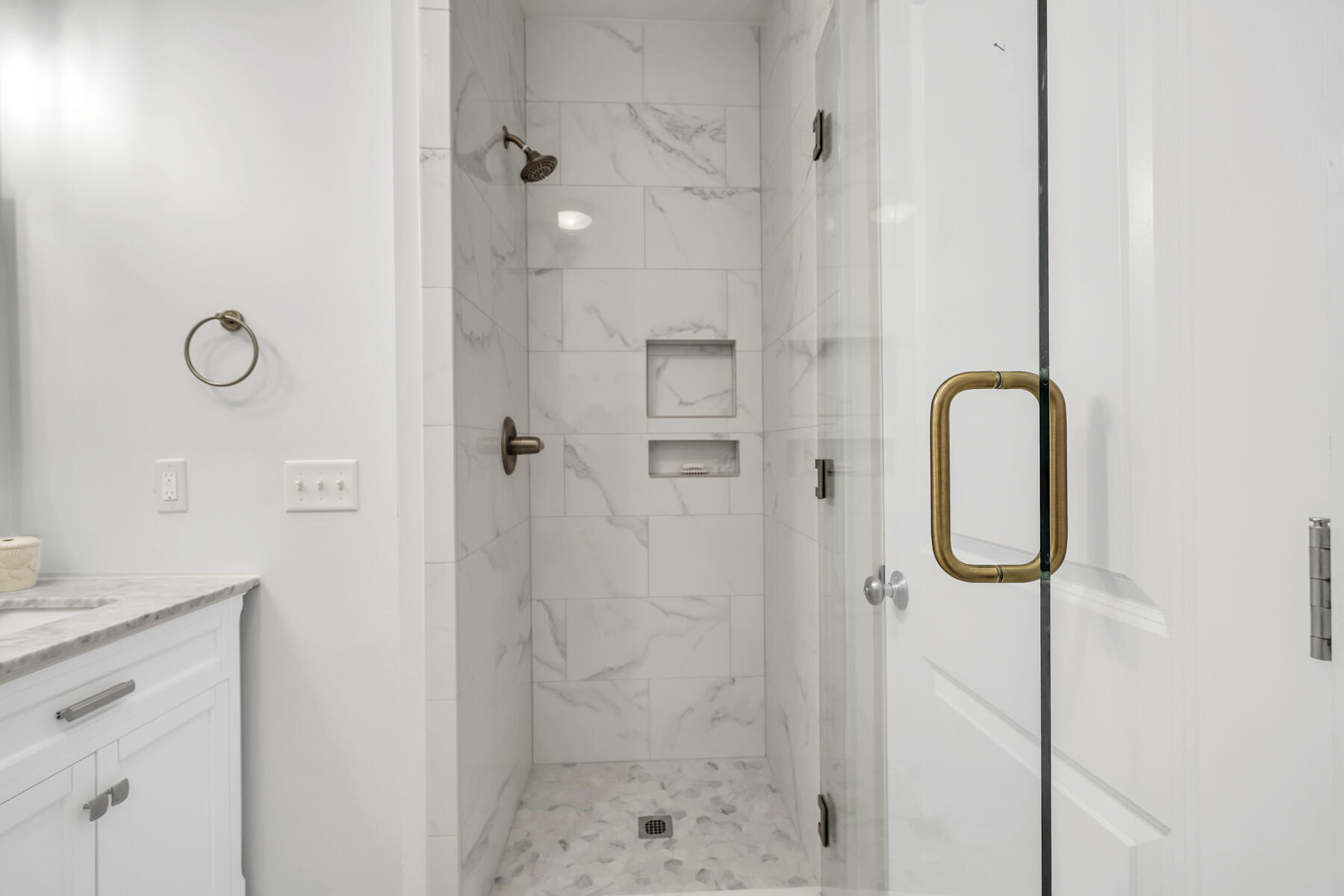 SUMMER'S EDGE - Residential