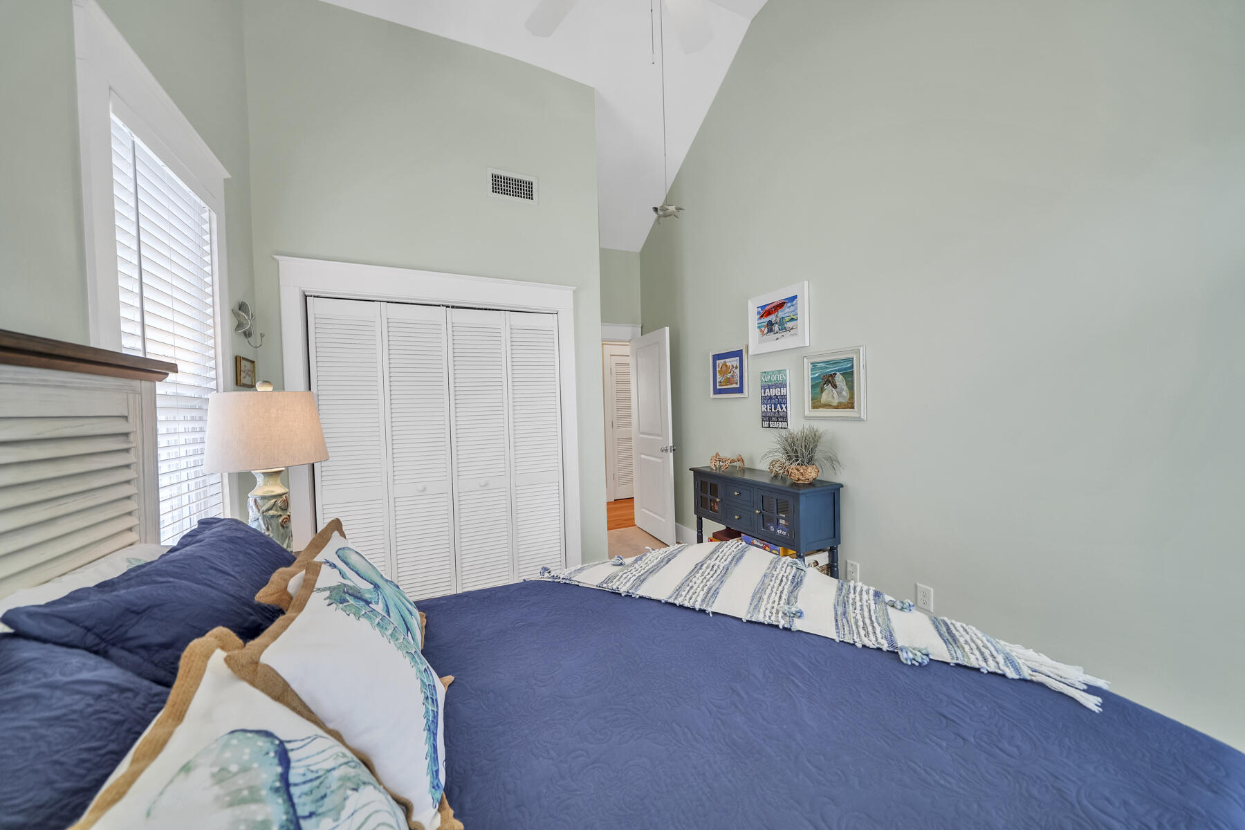 SUMMER'S EDGE - Residential