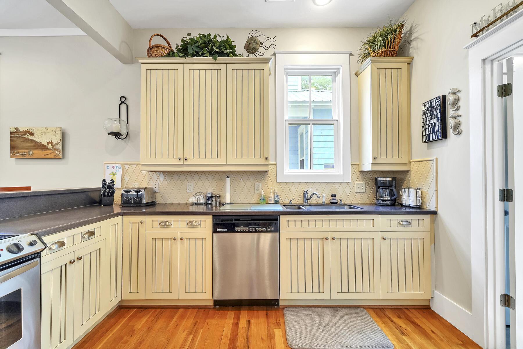 SUMMER'S EDGE - Residential