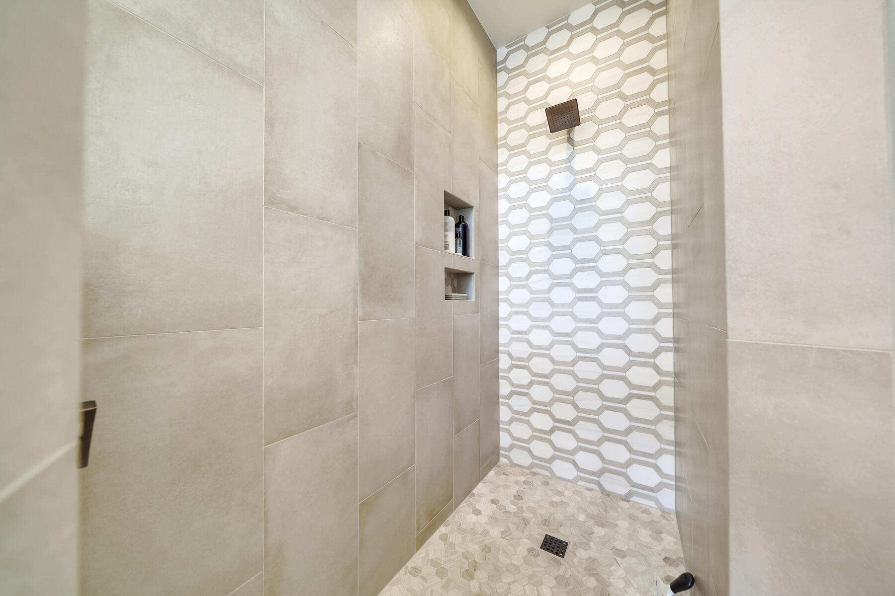 SUMMER'S EDGE - Residential