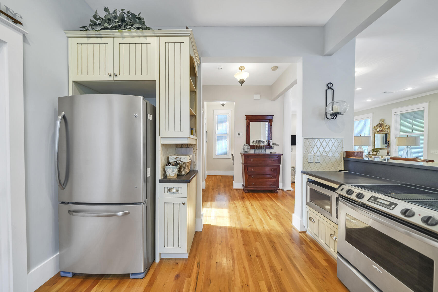 SUMMER'S EDGE - Residential