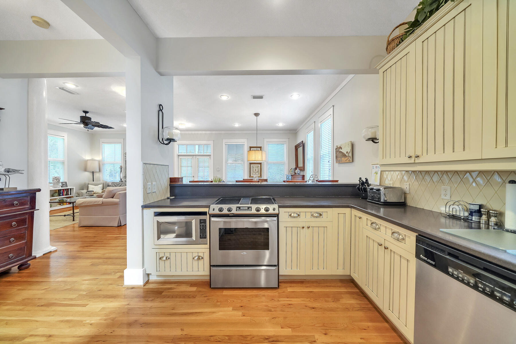 SUMMER'S EDGE - Residential