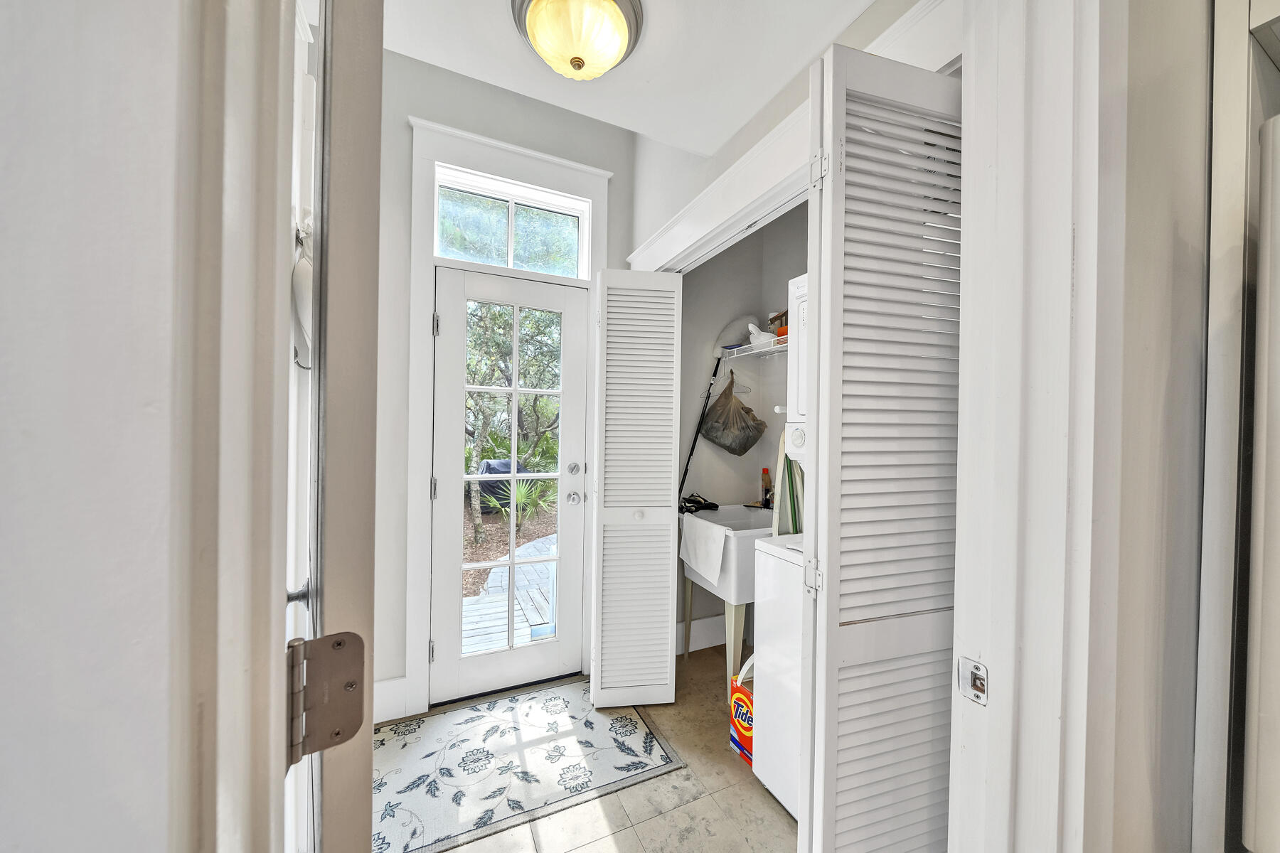 SUMMER'S EDGE - Residential