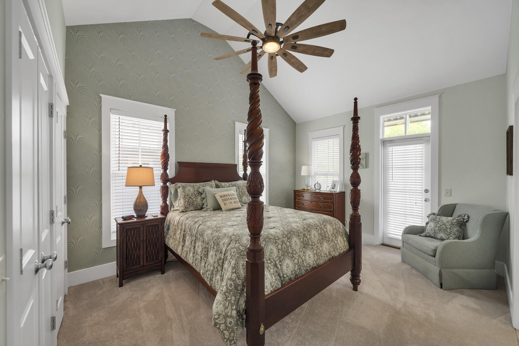 SUMMER'S EDGE - Residential