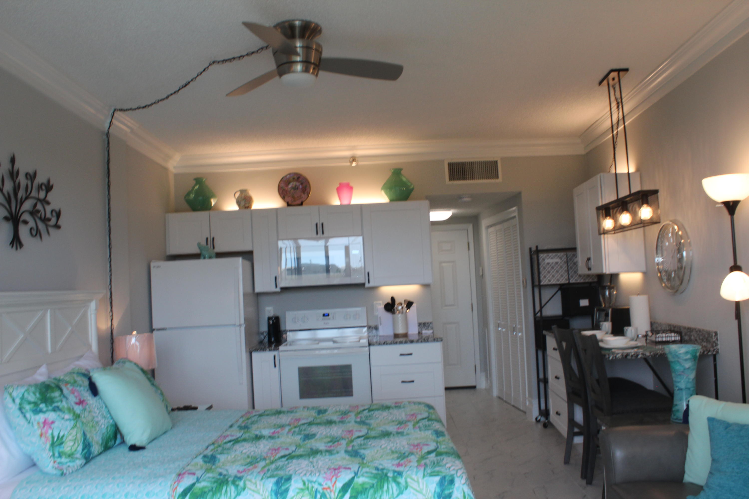 PIRATES BAY PH 1 - Residential