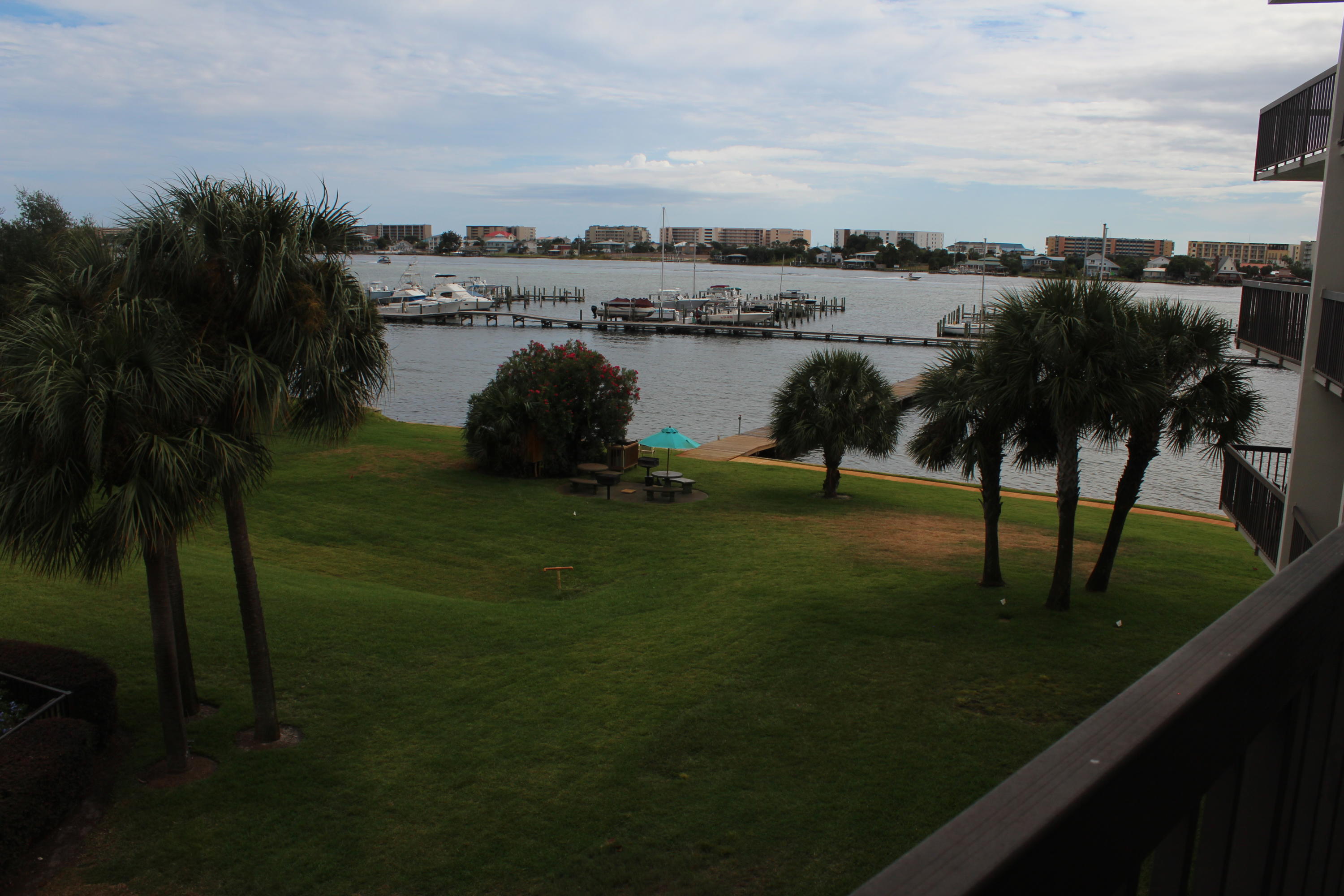 PIRATES BAY PH 1 - Residential