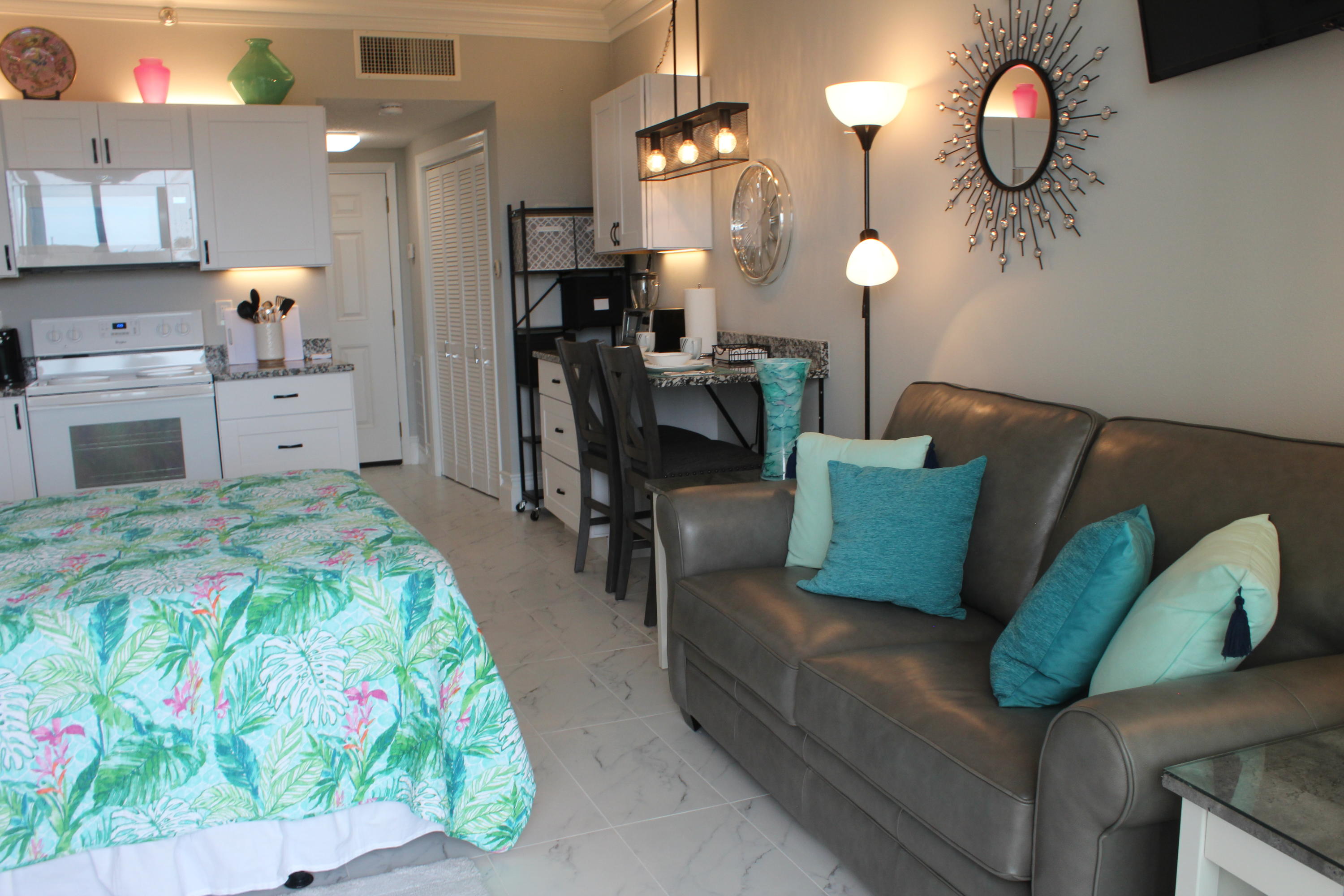 PIRATES BAY PH 1 - Residential