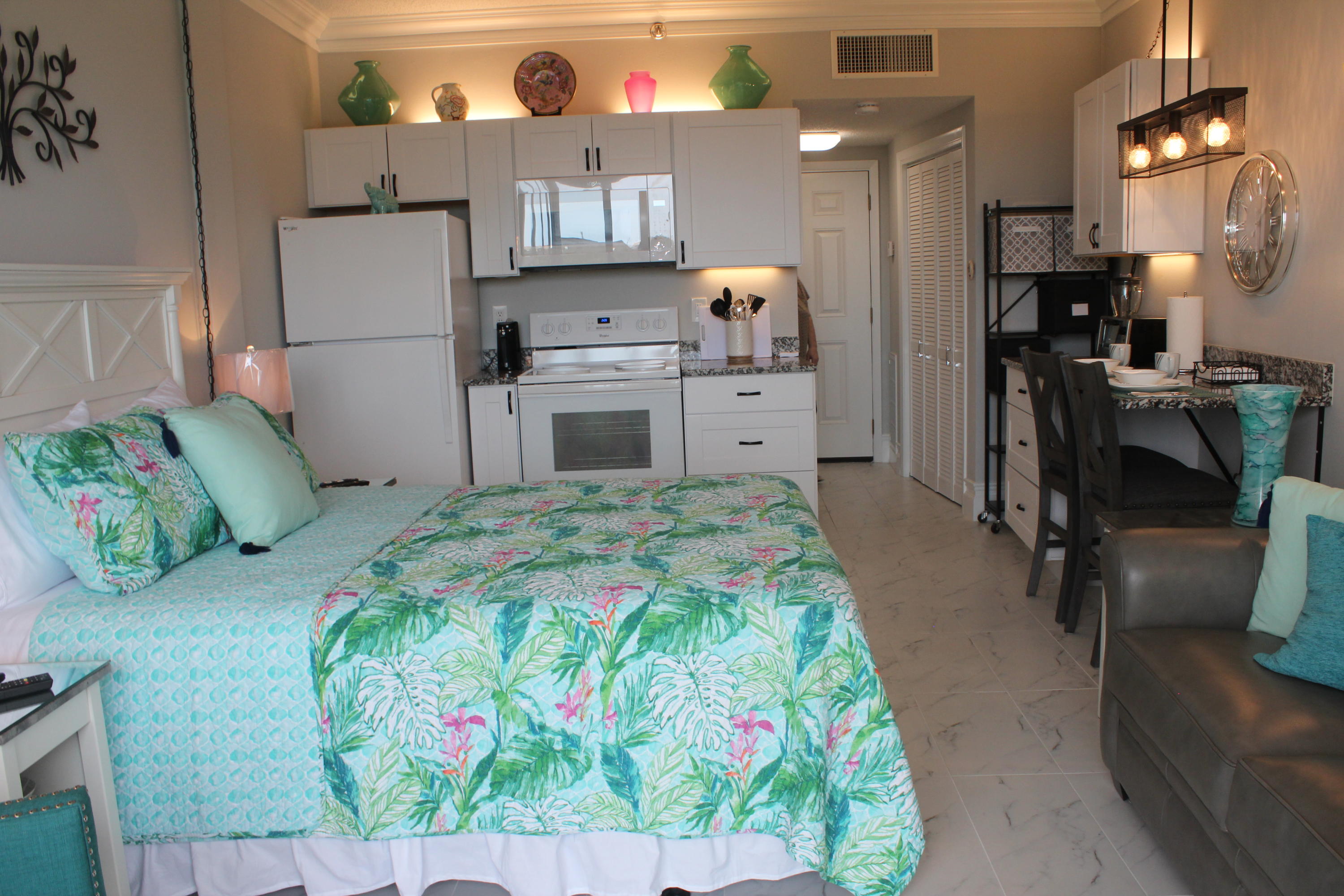 PIRATES BAY PH 1 - Residential