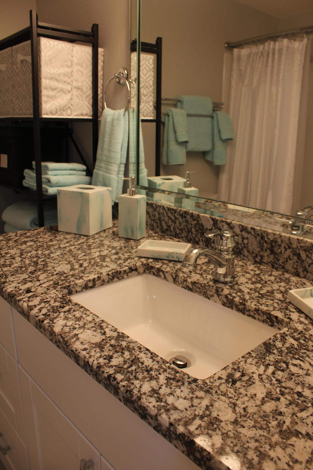 PIRATES BAY PH 1 - Residential