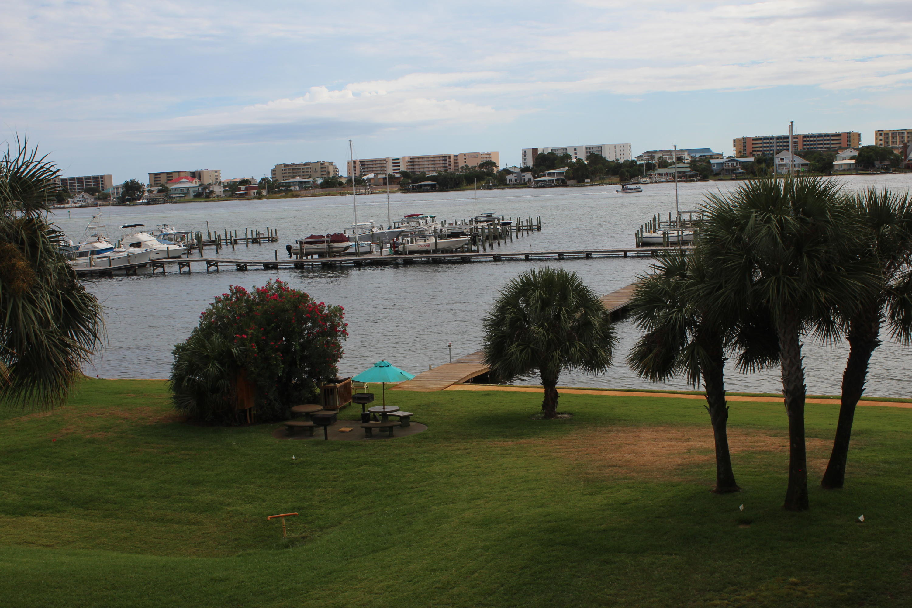 PIRATES BAY PH 1 - Residential