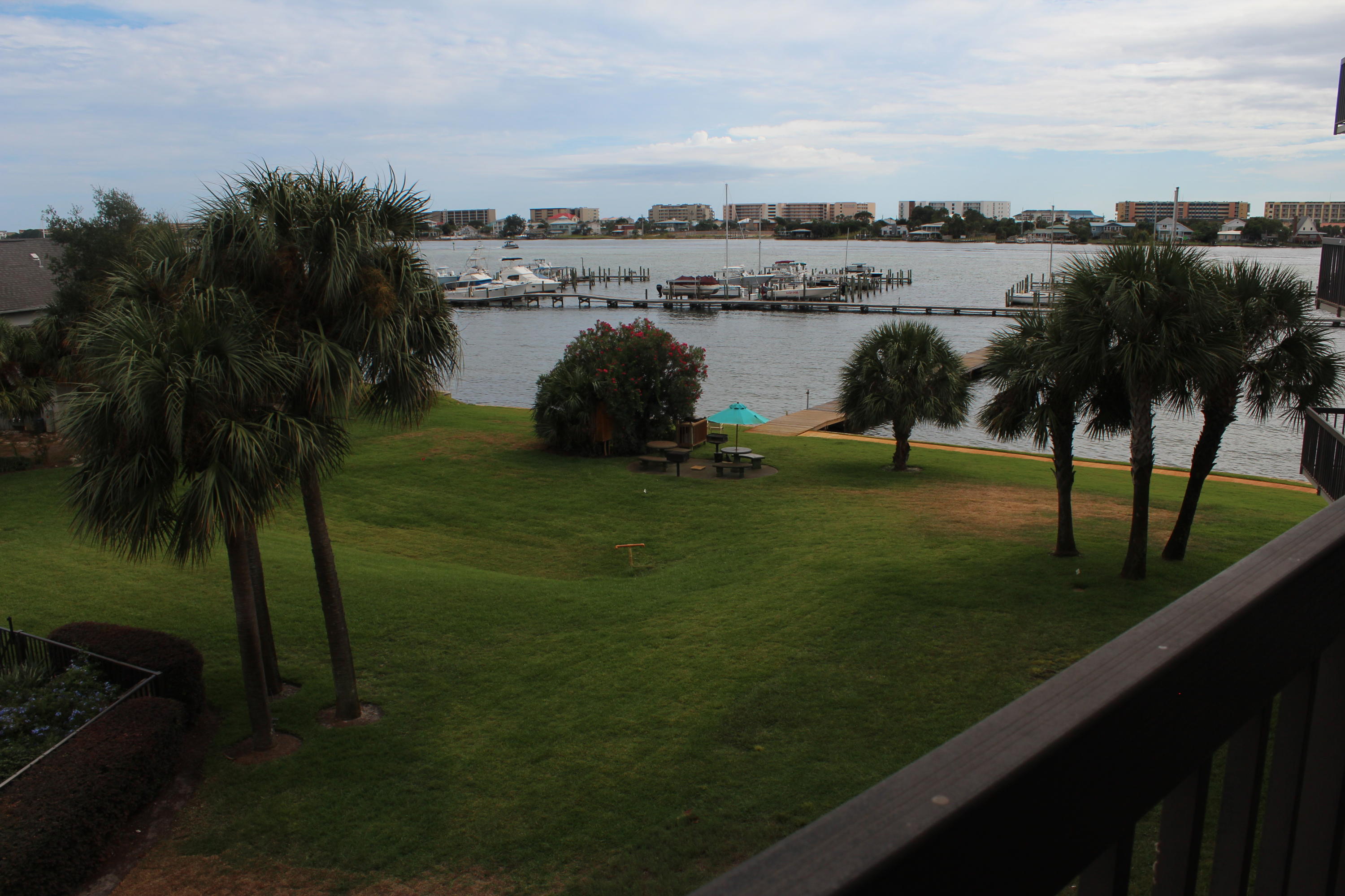 PIRATES BAY PH 1 - Residential