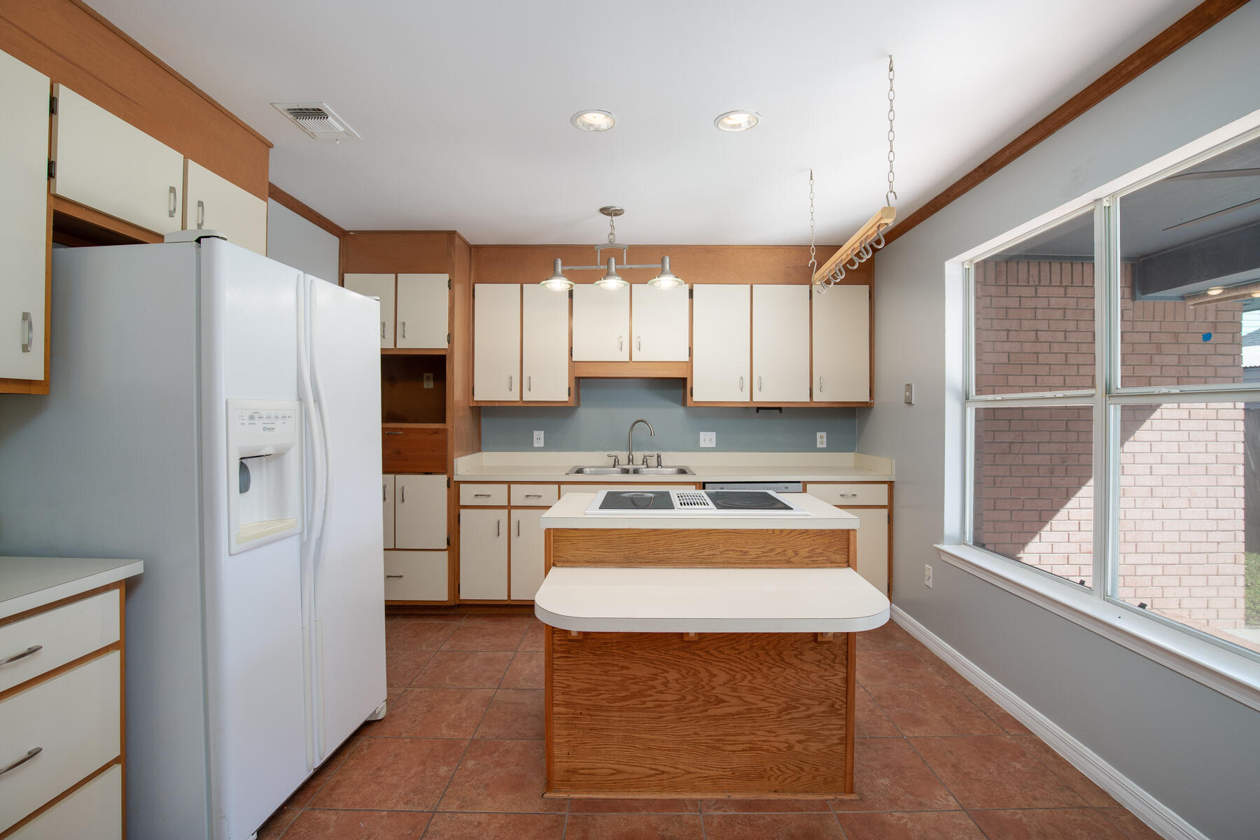 ALPINE BEACH - Residential