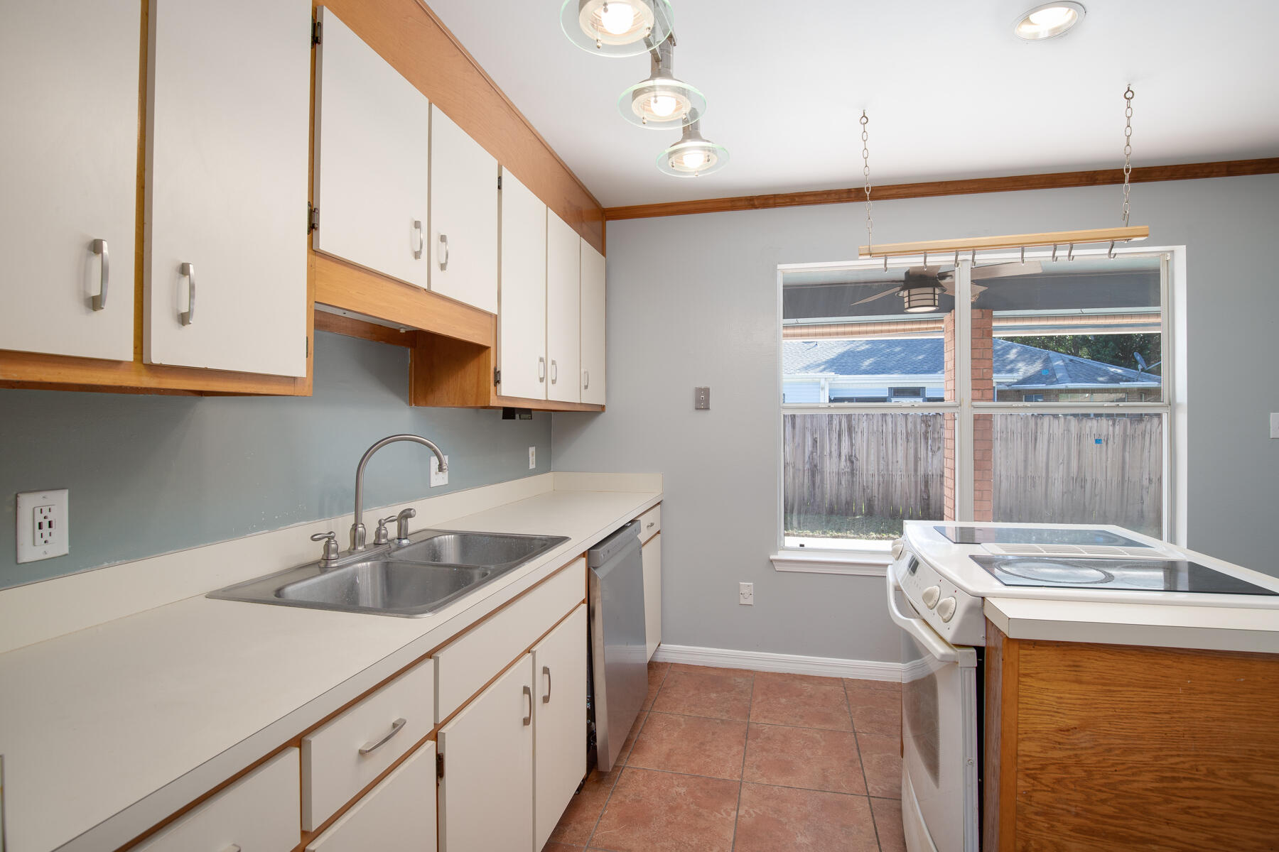 ALPINE BEACH - Residential