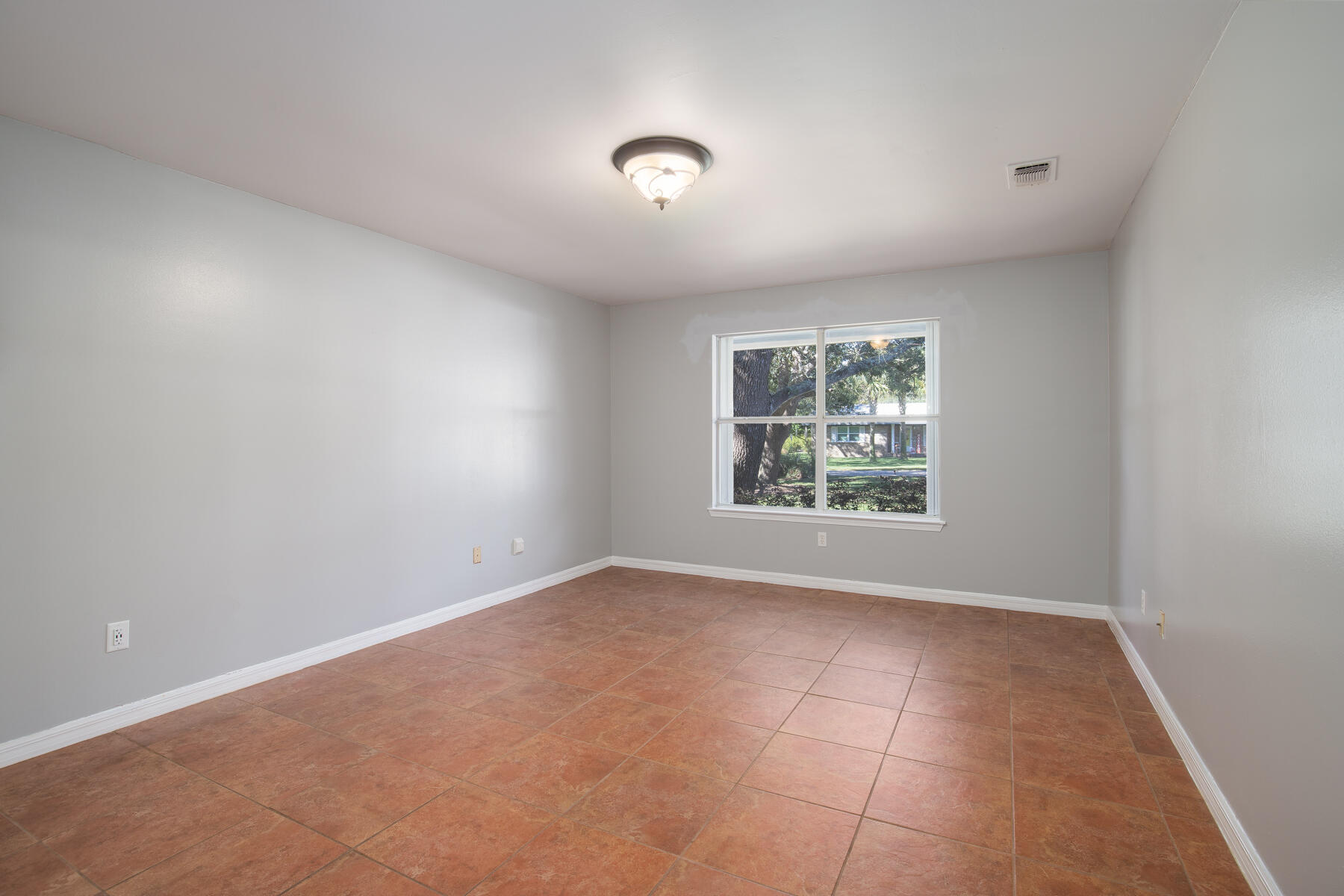 ALPINE BEACH - Residential