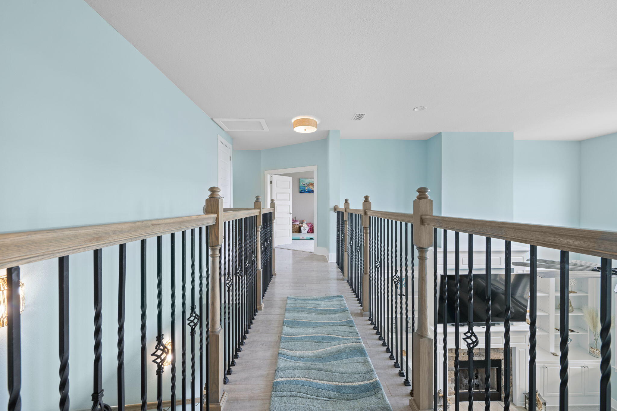 WHISPER BAY - Residential