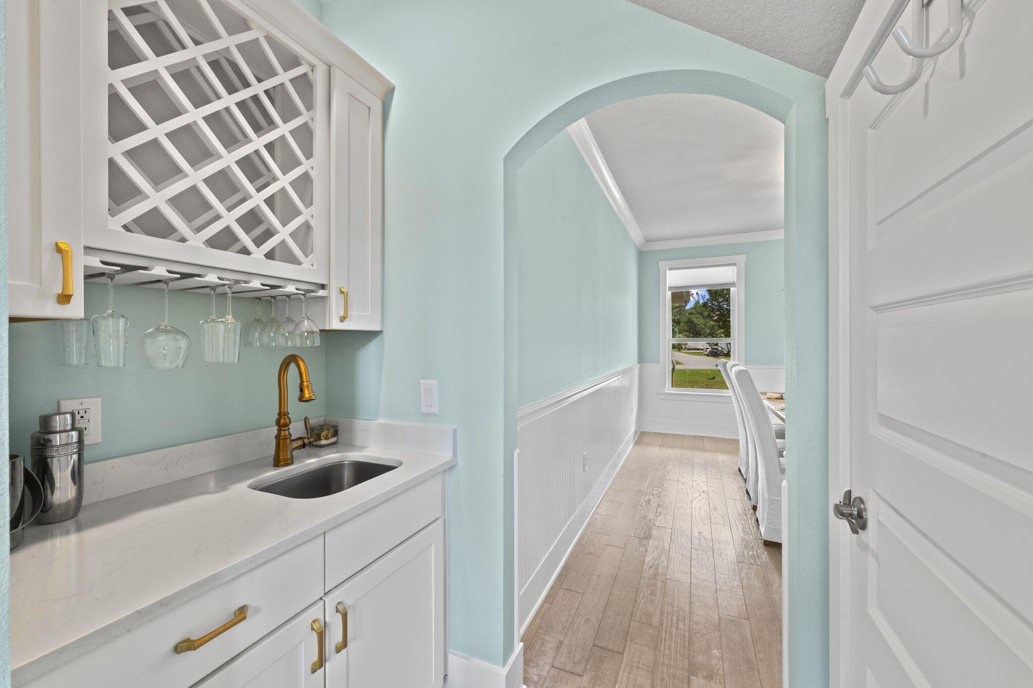 WHISPER BAY - Residential