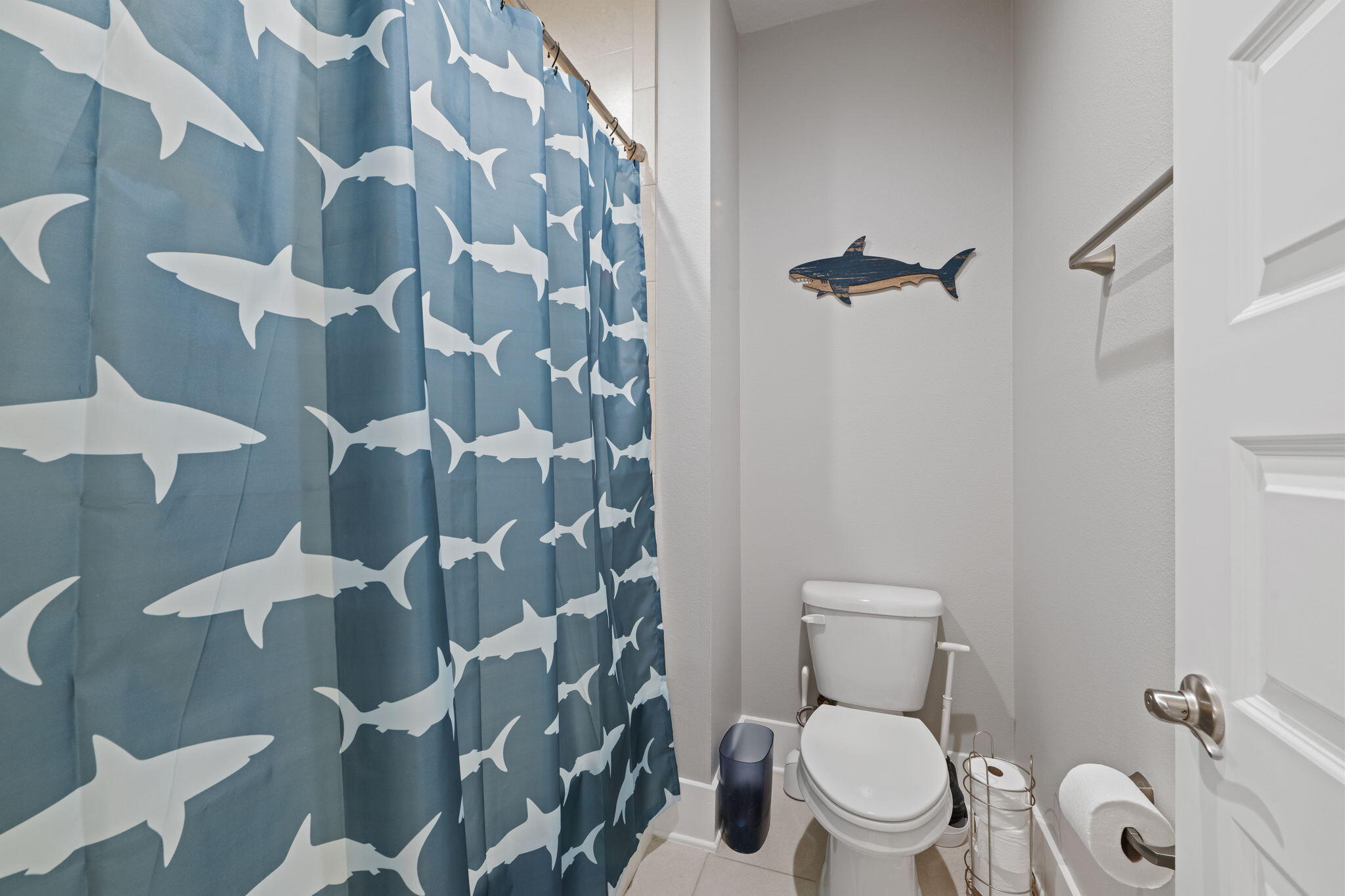 WHISPER BAY - Residential