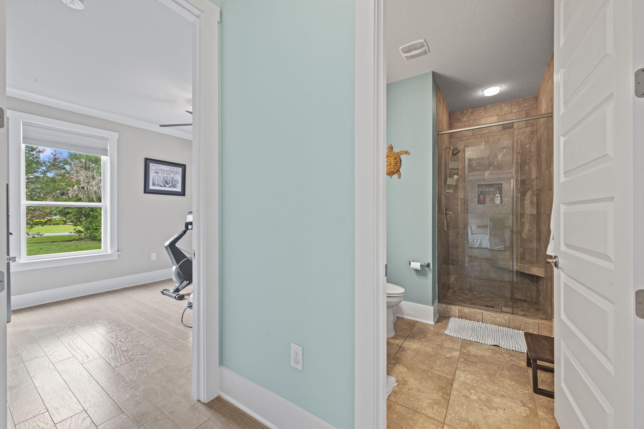 WHISPER BAY - Residential