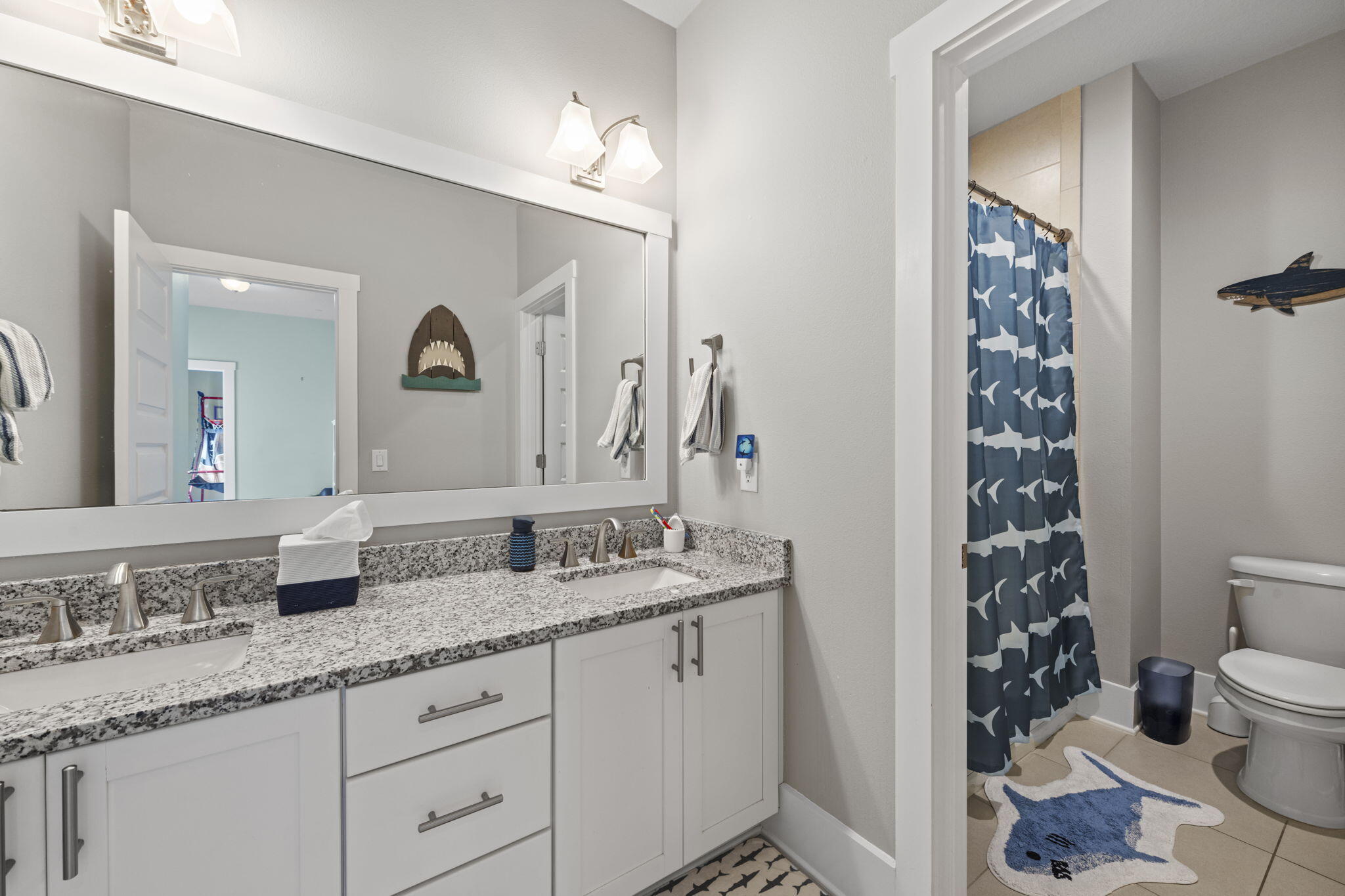 WHISPER BAY - Residential