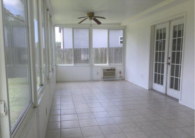 GRENETREE UNIT 1 - Residential