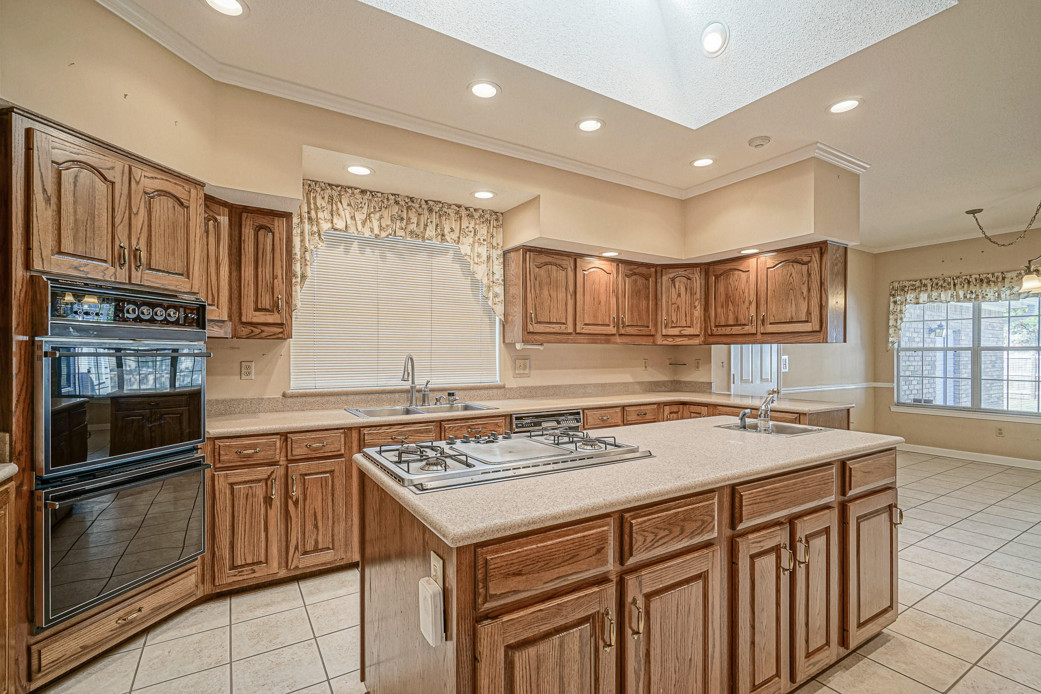 BAYOU POQUITO - Residential