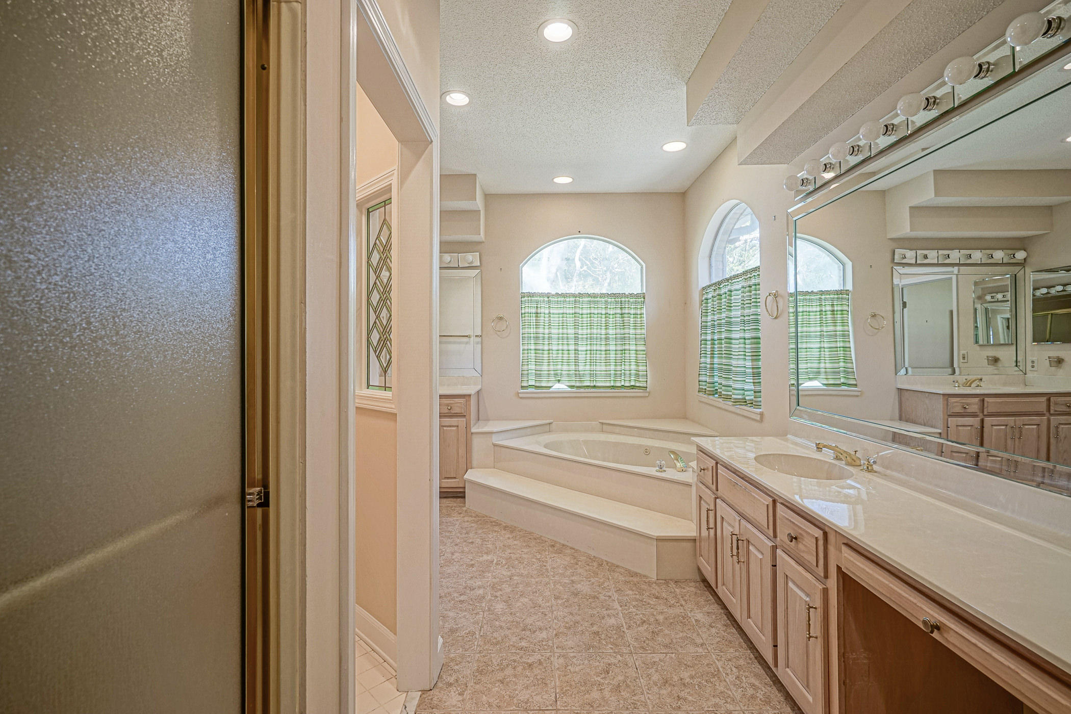 BAYOU POQUITO - Residential