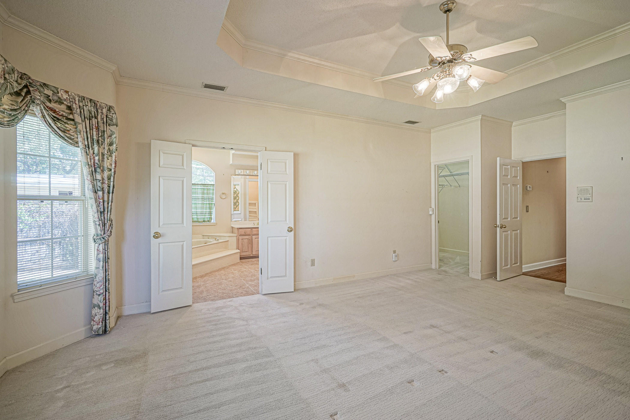 BAYOU POQUITO - Residential