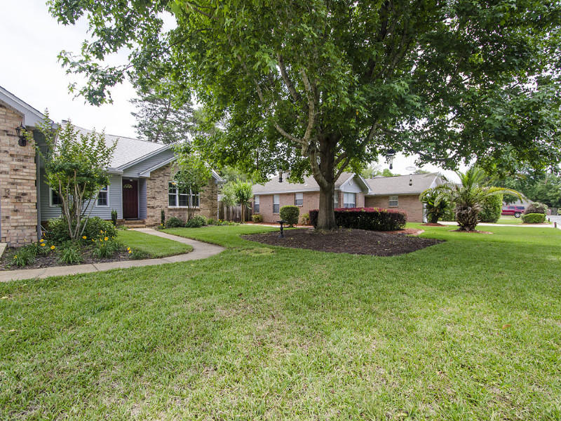 PARKWOOD PLACE AT BLUEWATER BAY - Residential