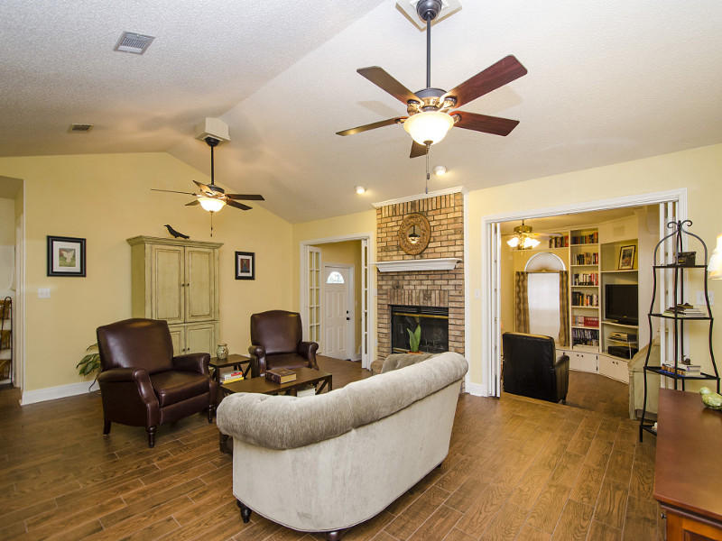 PARKWOOD PLACE AT BLUEWATER BAY - Residential