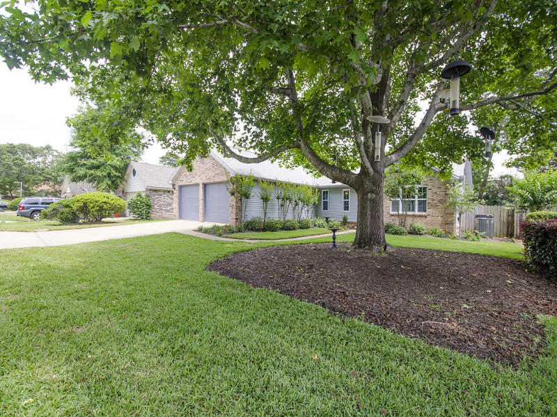 PARKWOOD PLACE AT BLUEWATER BAY - Residential