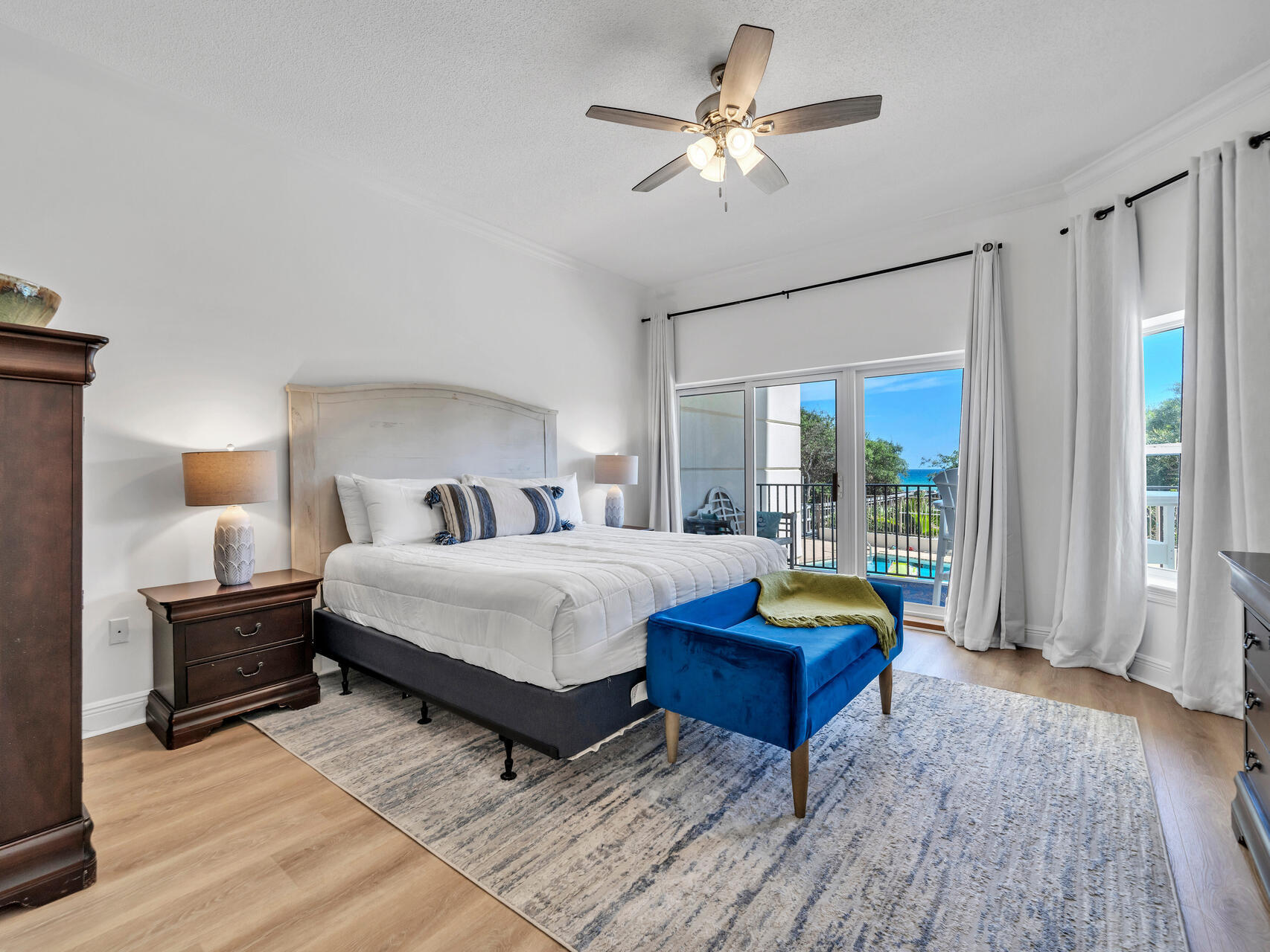 LEGACY THE - Residential