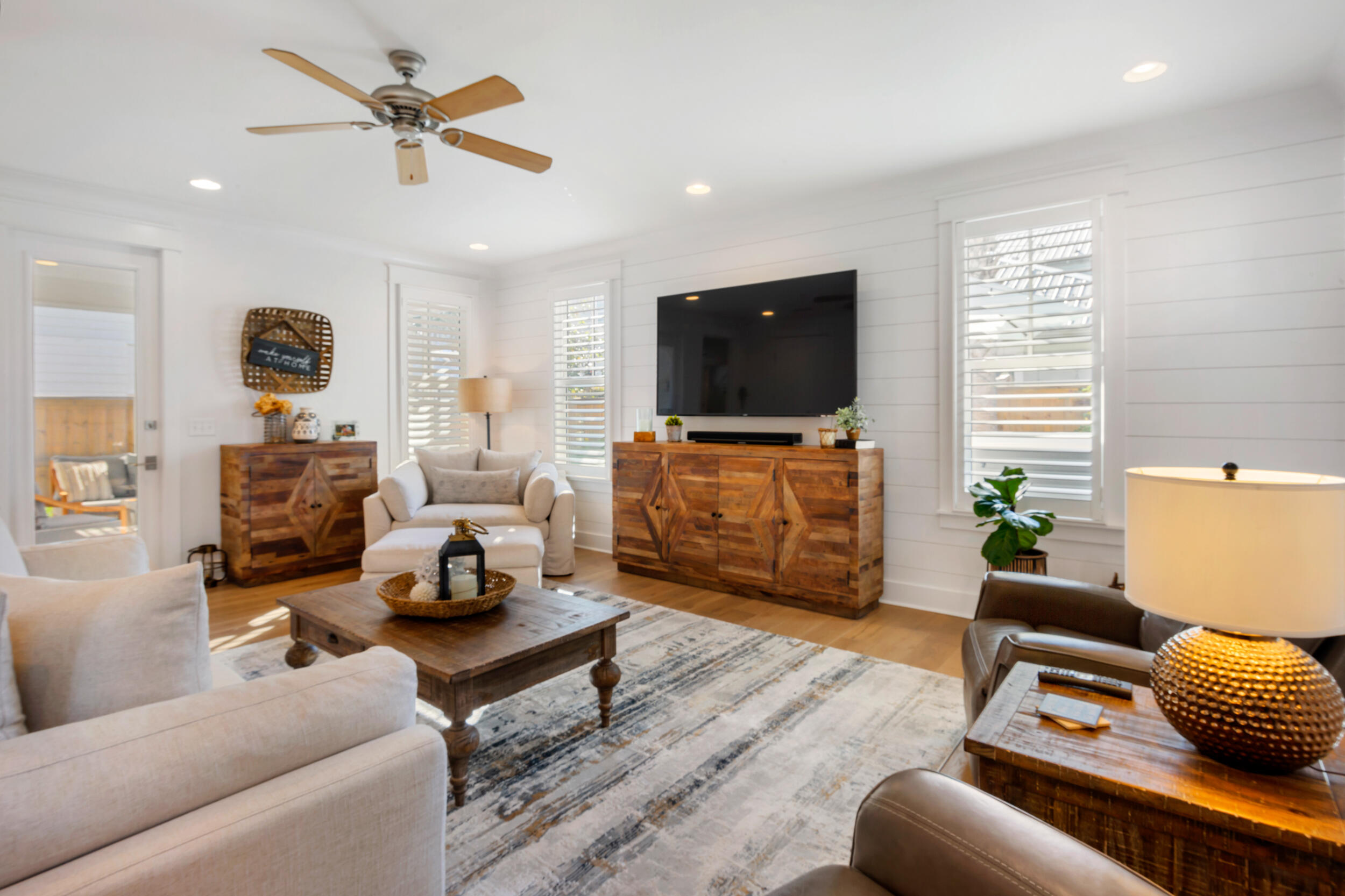 FRANGISTA BEACH 2ND ADDN - Residential