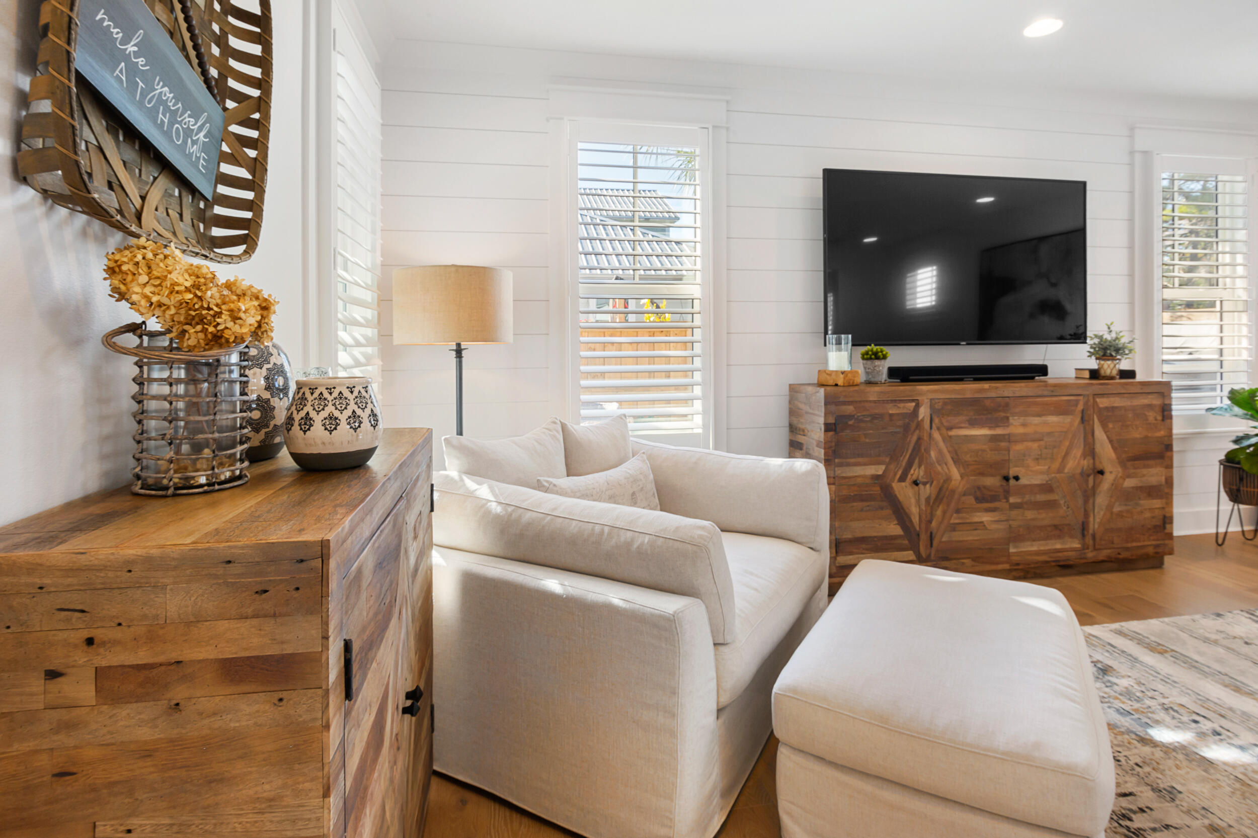 FRANGISTA BEACH 2ND ADDN - Residential