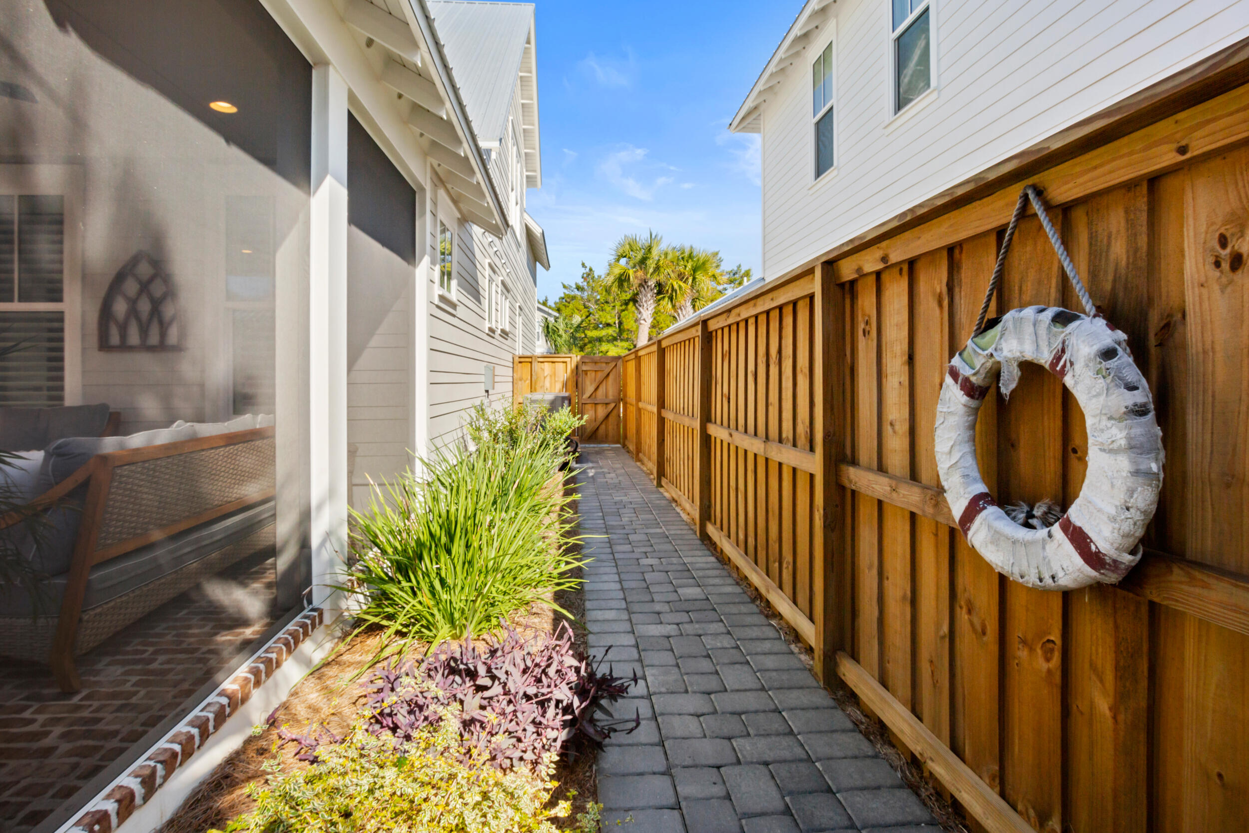 FRANGISTA BEACH 2ND ADDN - Residential