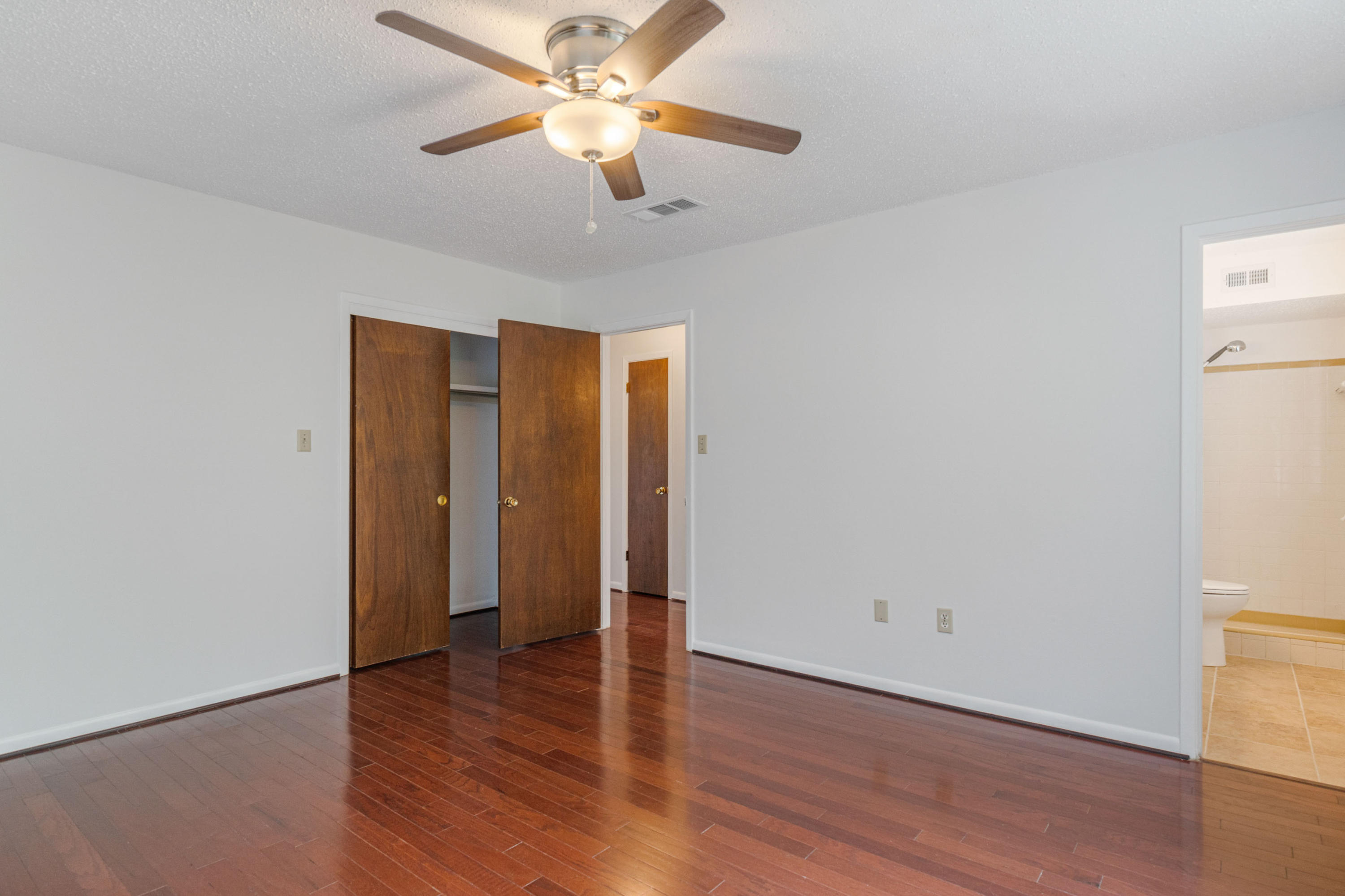 BAYOU WOODS - Residential