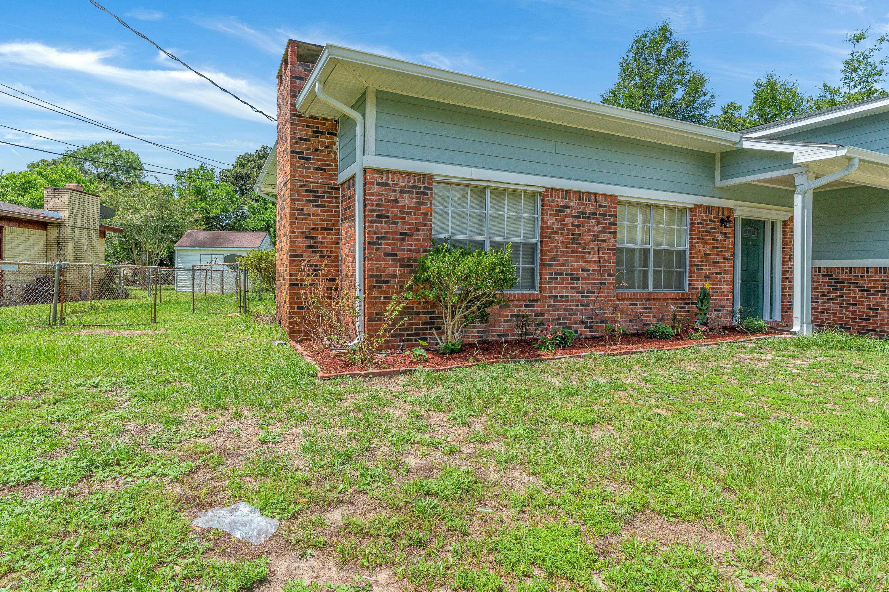 BAYOU WOODS - Residential