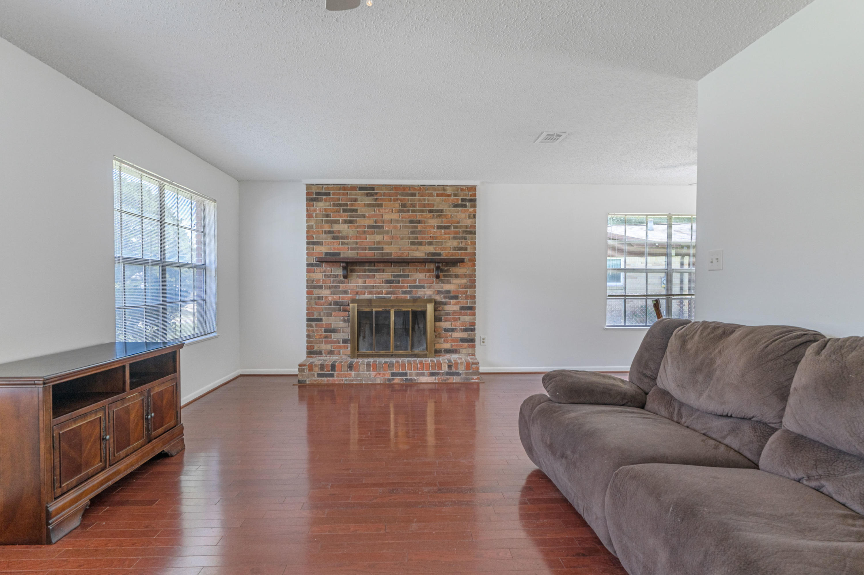 BAYOU WOODS - Residential