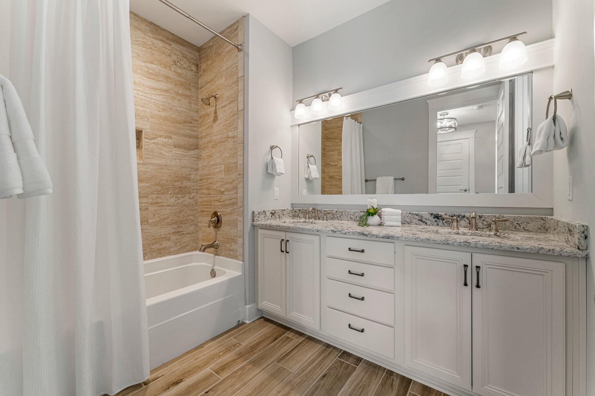 HIGHLAND PARKS - Residential