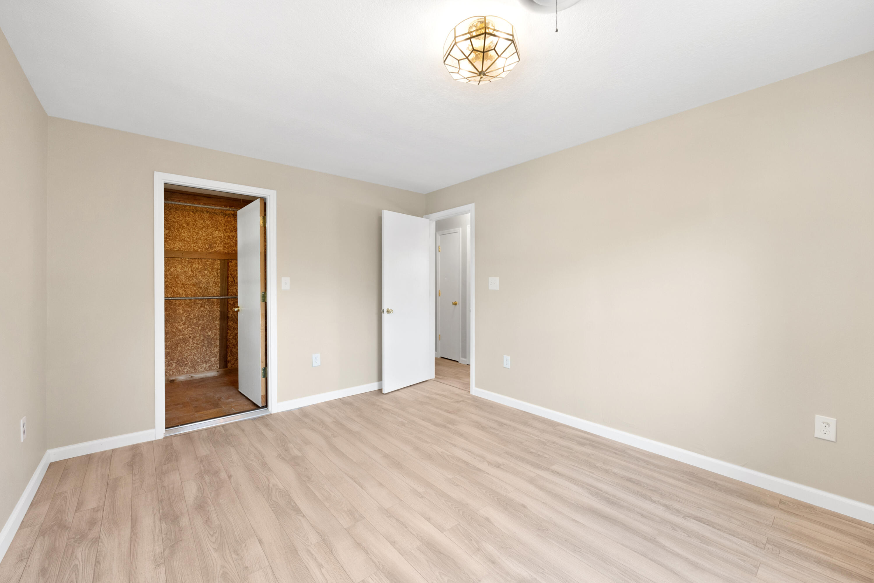 GARNIERS HEIGHTS 1ST ADDN - Residential