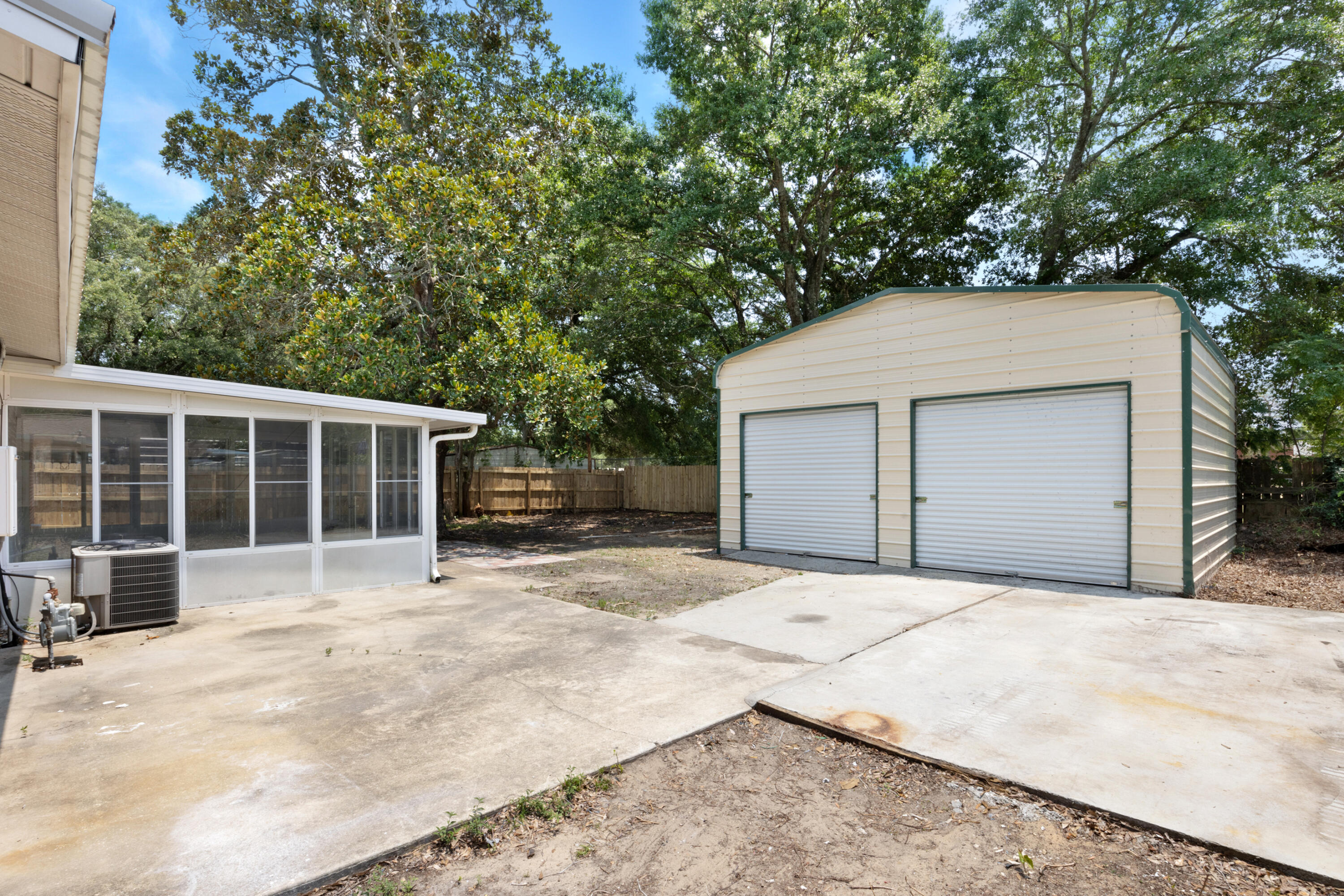 GARNIERS HEIGHTS 1ST ADDN - Residential