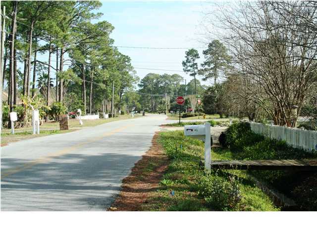 HOLIDAY SHORES ESTATES - Land