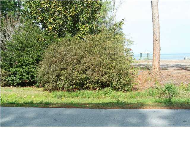 HOLIDAY SHORES ESTATES - Land