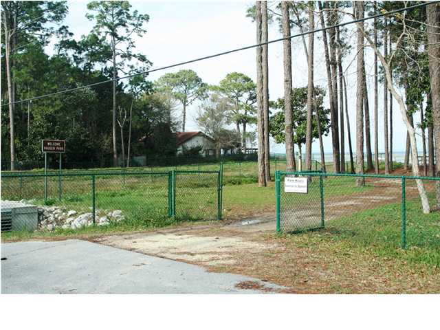 HOLIDAY SHORES ESTATES - Land